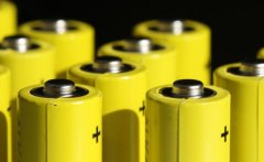 为什么锂电池行业发展离不开快速温变试验箱?
